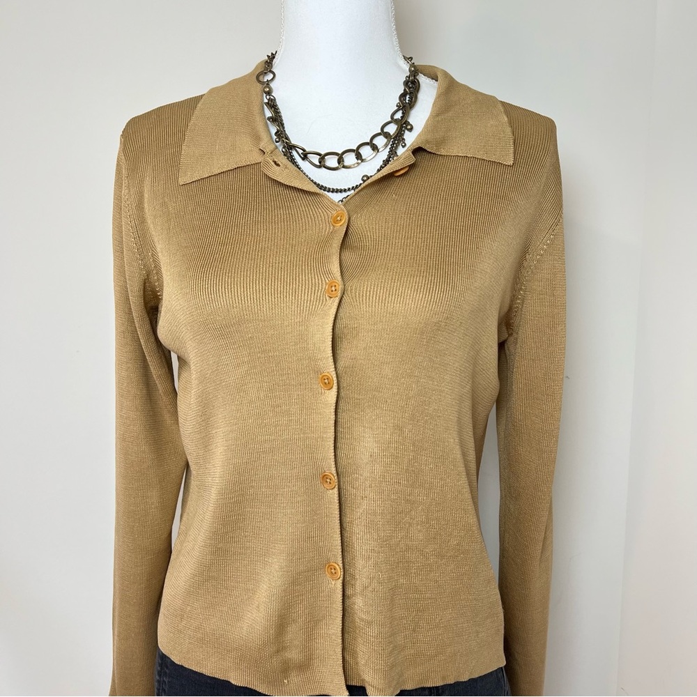 GAP Vintage 1980-90s 100% Pure Silk Muted Yellow Button-Up Shirt 🌻 - Picture 11 of 11